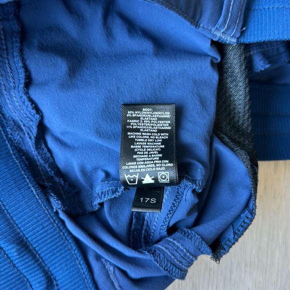 Kuhl Ladies Capris - Picture 7 of 7